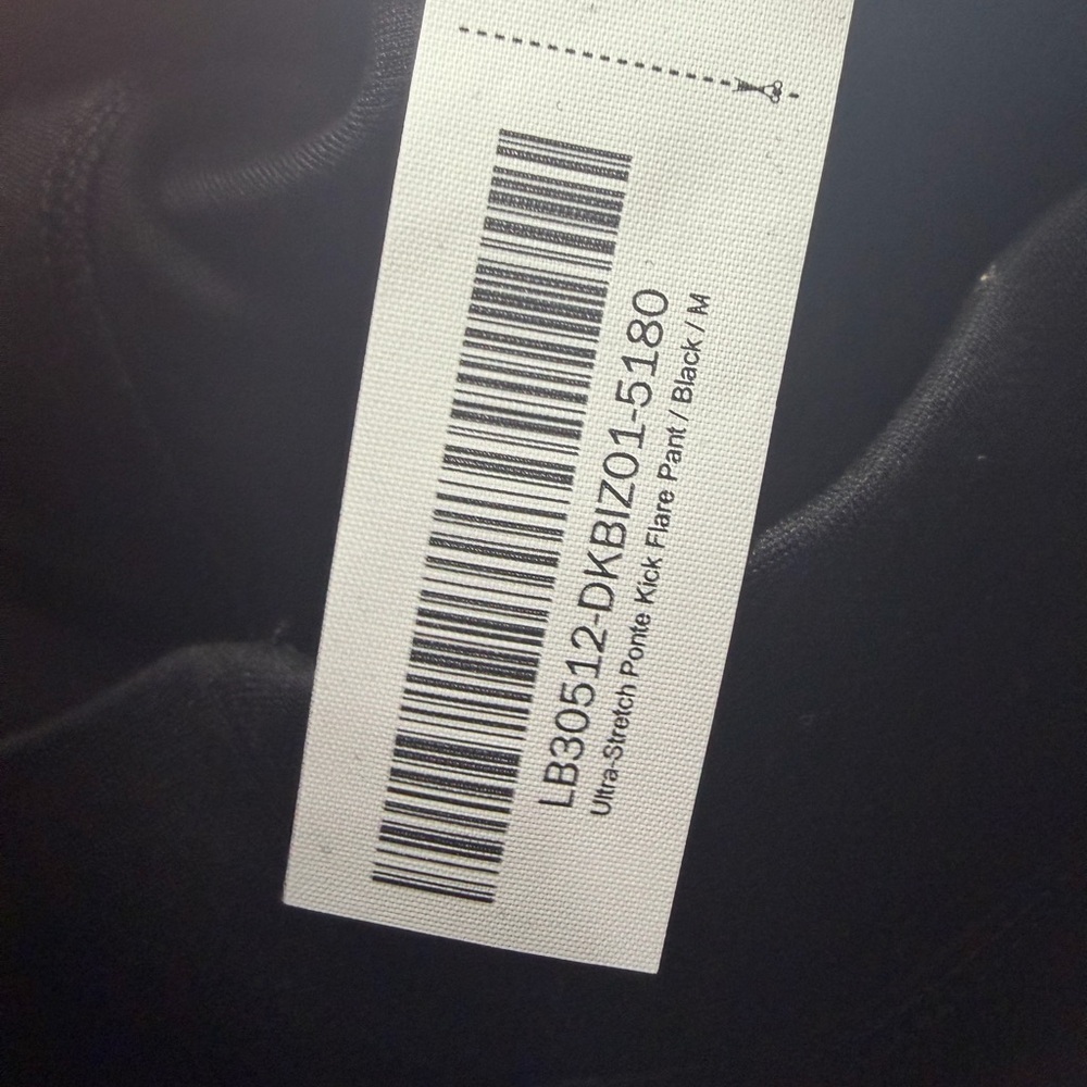 Quince Ultra Stretch Ponte Kick Flare Black Pants Size Medium. - Picture 7 of 7